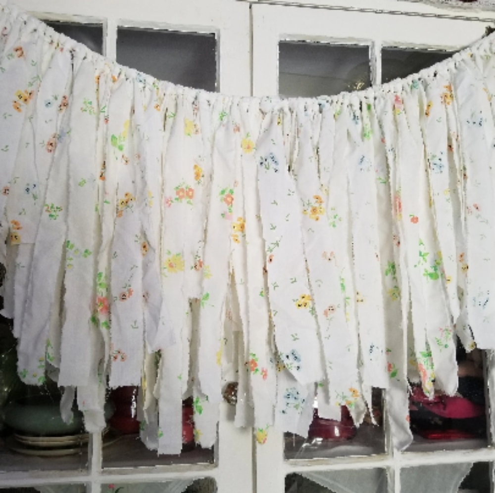 Fabric Rag Garland Banner ~ "Flower Toss" ~ photo back drop   window curtain